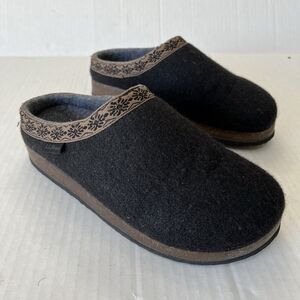 LL Bean Womens 9 Wool Slip On Clog Slippers Black Comfort Nordic Cabin Cottage